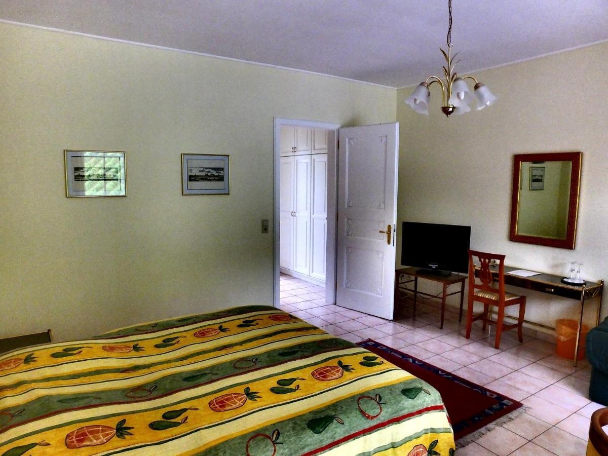 Weingut Und Hotel Haus Am Drachenloch Bad Honnef Room photo